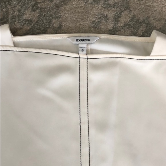 Top - Picture 2 of 5